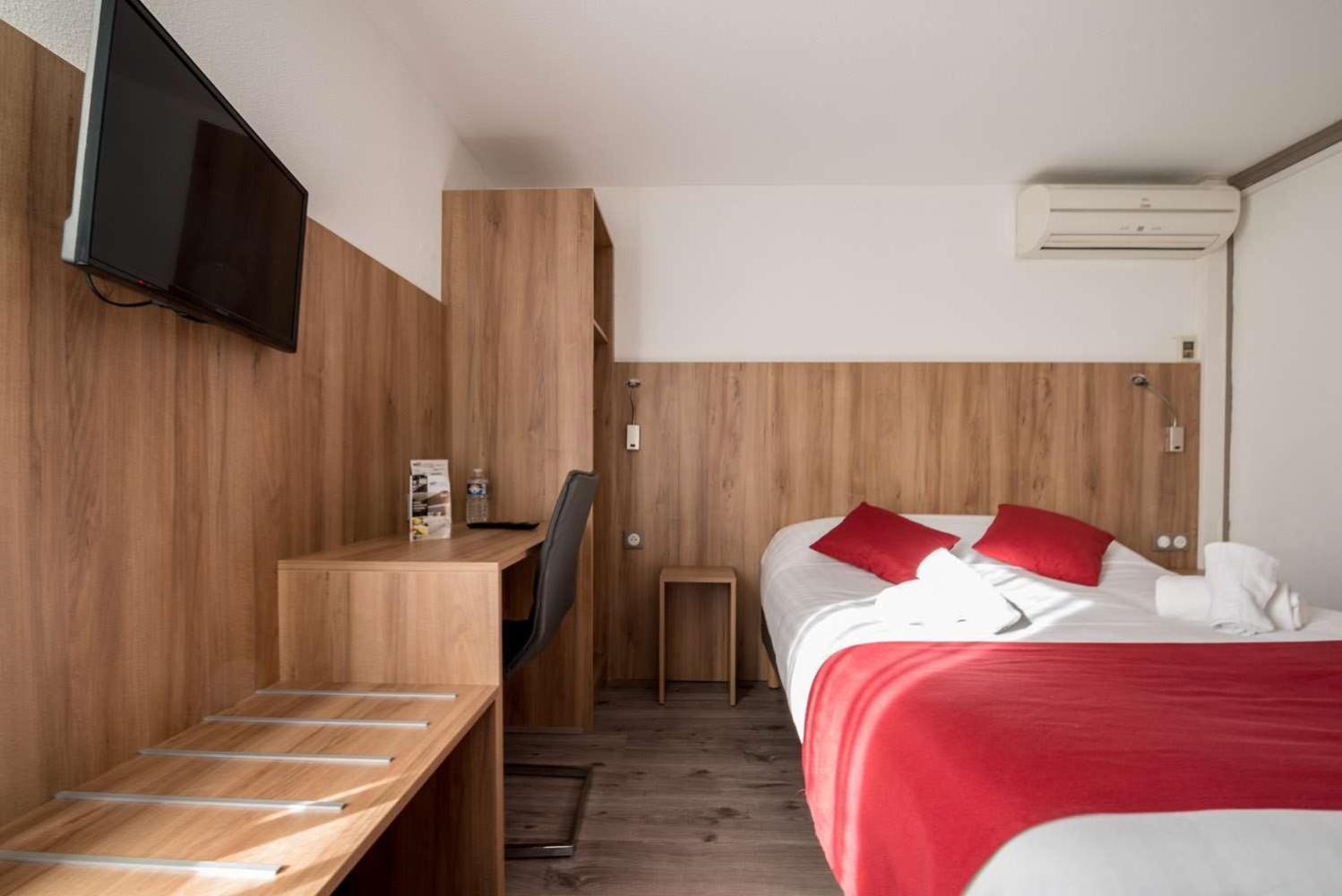 Brit Hotel Plaisance A9/A61 นาร์บอนน์ ภายนอก รูปภาพ