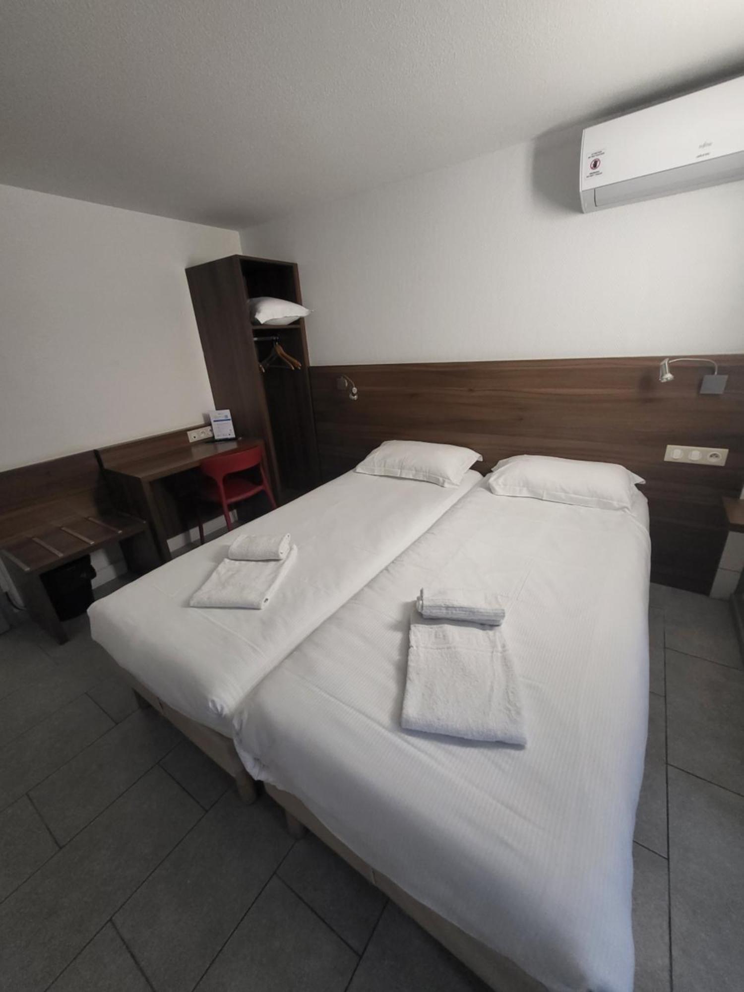 Brit Hotel Plaisance A9/A61 นาร์บอนน์ ภายนอก รูปภาพ