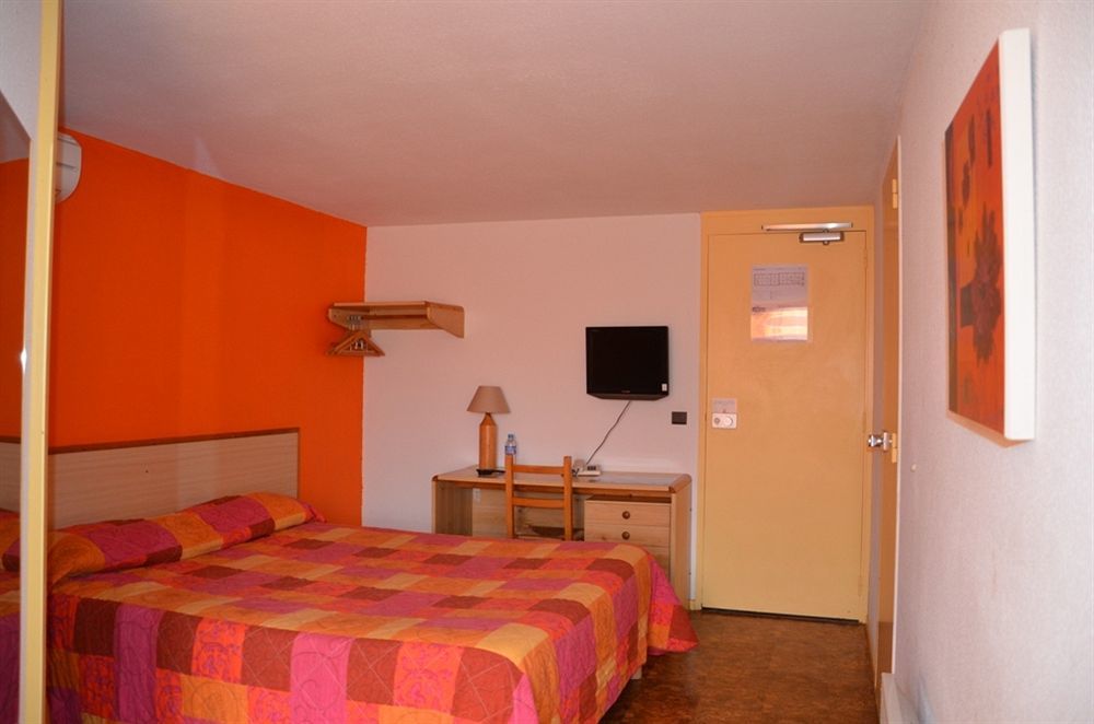 Brit Hotel Plaisance A9/A61 นาร์บอนน์ ภายนอก รูปภาพ