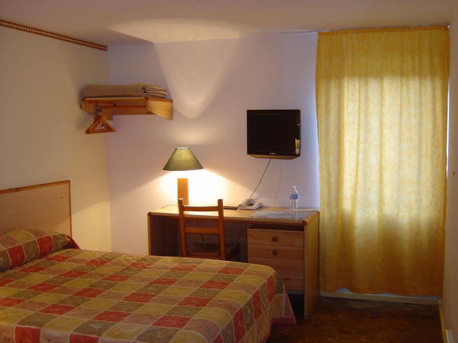 Brit Hotel Plaisance A9/A61 นาร์บอนน์ ภายนอก รูปภาพ
